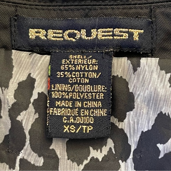 Request Black Large Button Lightweight Swing Jacket (XS) - Picture 13 of 14